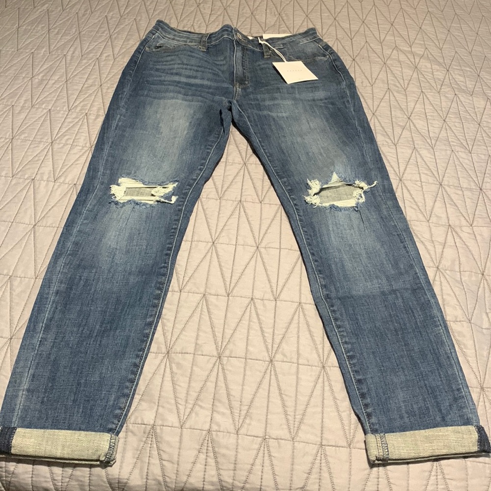 KanCan high rise medium wash ankle/cuffed skinny jeans